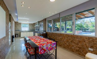 Casa en  Funes