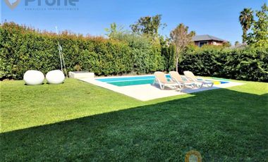 Casa en San Marino (Funes Hills)