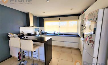 Casa en San Marino (Funes Hills)
