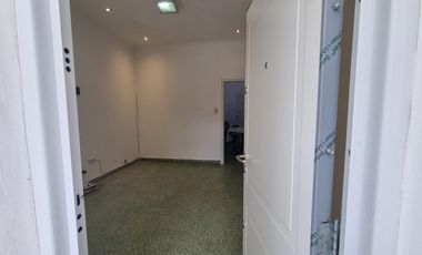 Casa modernizada en Quilmes Este