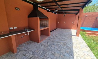 Casa modernizada en Quilmes Este