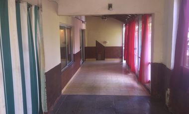 Casa en excelente ubicación en Luis Guillón!! Belgrano 1995
