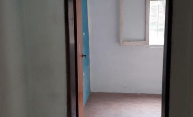 Casa en venta - 2 Dormitorios 1 Baño - 300Mts2 - Lomas de Zamora