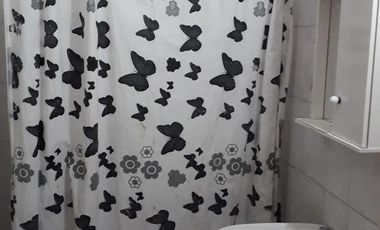 Casa en venta - 2 Dormitorios 1 Baño - 300Mts2 - Lomas de Zamora