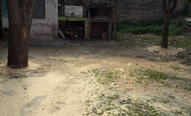 Casa en venta - 2 Dormitorios 1 Baño - 300Mts2 - Lomas de Zamora