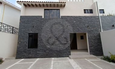 Casa en condominio en venta en San Sebastián