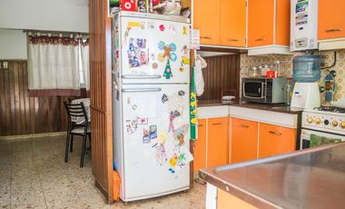 VENTA IMPORTANTE PROPIEDAD EN ECHESORTU. GALPÓN, LOCAL Y VIVIENDA.