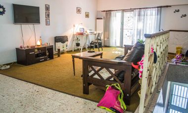 VENTA IMPORTANTE PROPIEDAD EN ECHESORTU. GALPÓN, LOCAL Y VIVIENDA.