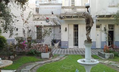 Petit hotel en venta en Caballito