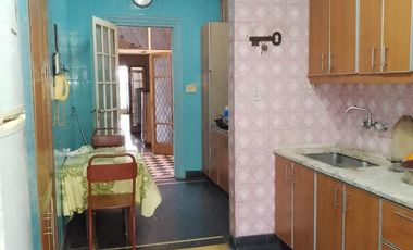 Petit hotel en venta en Caballito