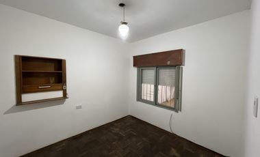 Casa y galpón en San Lorenzo