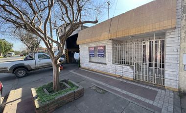 Casa y galpón en San Lorenzo
