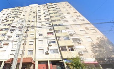 Departamento en venta - 2 dormitorios 1 baño - 70mts2 - Banfield