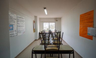 Edificio Comercial , 1200 m2,  para educación, oficinas, consultorios, Centro de Neuquén