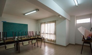 Edificio Comercial , 1200 m2,  para educación, oficinas, consultorios, Centro de Neuquén