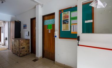 Edificio Comercial , 1200 m2,  para educación, oficinas, consultorios, Centro de Neuquén