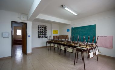 Edificio Comercial , 1200 m2,  para educación, oficinas, consultorios, Centro de Neuquén