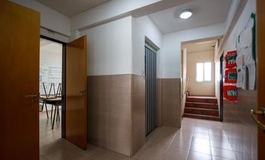 Edificio Comercial , 1200 m2,  para educación, oficinas, consultorios, Centro de Neuquén
