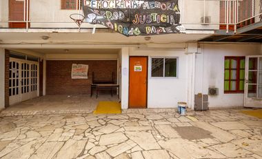 Edificio Comercial , 1200 m2,  para educación, oficinas, consultorios, Centro de Neuquén