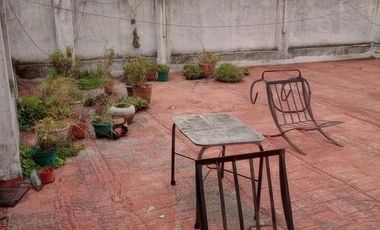 PH en venta - 2 dormitorios 1 baño - 176mts2 - Mataderos