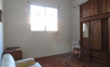 PH en venta - 2 dormitorios 1 baño - 176mts2 - Mataderos