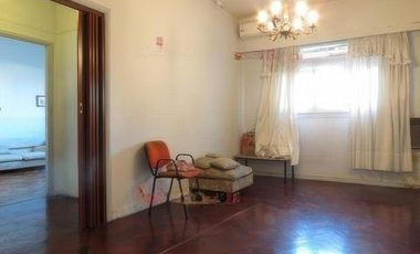 PH en venta - 2 dormitorios 1 baño - 176mts2 - Mataderos