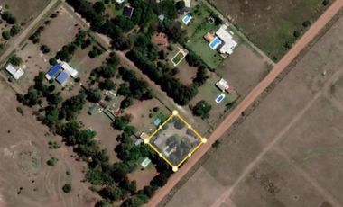 Casa de cuatro ambientes con Piscina en Barrio Privado Los Ombues, Florencio Varela a la Venta