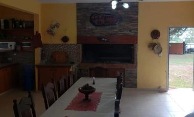 Casa de cuatro ambientes con Piscina en Barrio Privado Los Ombues, Florencio Varela a la Venta