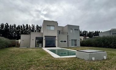 Casa en venta - Barrio Santa Ines, Canning