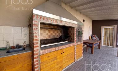 Casa en venta 5 ambientes - Ituzaingo- Acepta permuta