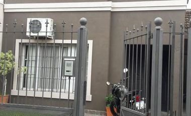 Casa en venta 5 ambientes - Ituzaingo- Acepta permuta