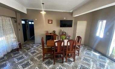 PH en venta - 3 Dormitorios 2 Baños - 156Mts2 - La Plata