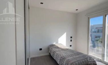 Casa 6 ambientes en Venta - TOMA PERMUTAS - Nuevo Quilmes