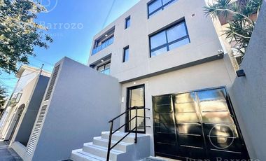 Monoambiente en venta en PB con Patio. Lomas de Zamora