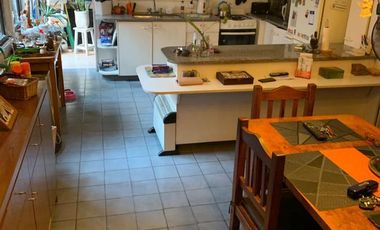 Venta PH 7 Amb.  en Flores  - Muy Buen Estado Con cochera, patio y parrilla