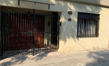Venta PH 7 Amb.  en Flores  - Muy Buen Estado Con cochera, patio y parrilla