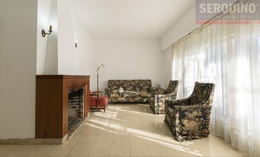Casa en Barrio Parque Bernal