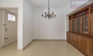 Casa en Barrio Parque Bernal
