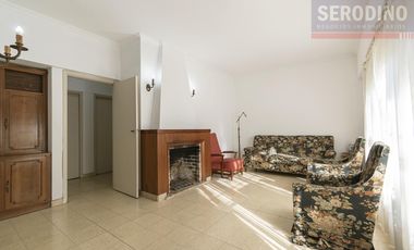 Casa en Barrio Parque Bernal