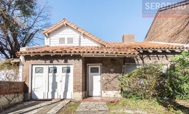 Casa en Barrio Parque Bernal