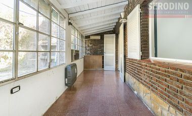 Casa en Barrio Parque Bernal