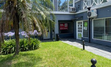 Lindisima oficina en complejo de oficinas y locales en Lomas de San Isidro