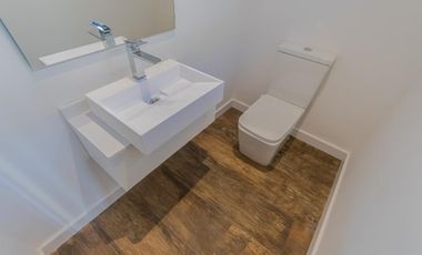 Casa en venta - 3 Dormitorios 3 Baños - Cocheras - 226Mts2 - Campos de Roca II