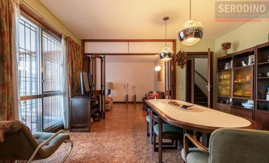 Chalet de 5 ambientes con parque