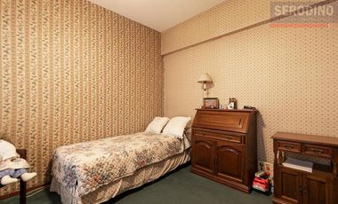 Chalet de 5 ambientes con parque