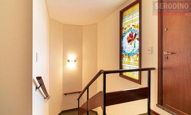 Chalet de 5 ambientes con parque