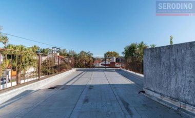 Chalet de 5 ambientes con parque