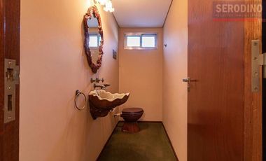 Chalet de 5 ambientes con parque