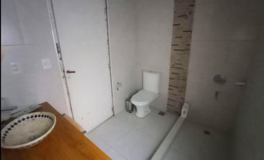 Casa con local a la venta en Gobernador Ugarte, 25 de Mayo.