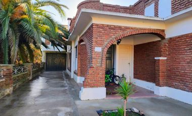 Casa con local a la venta en Gobernador Ugarte, 25 de Mayo.